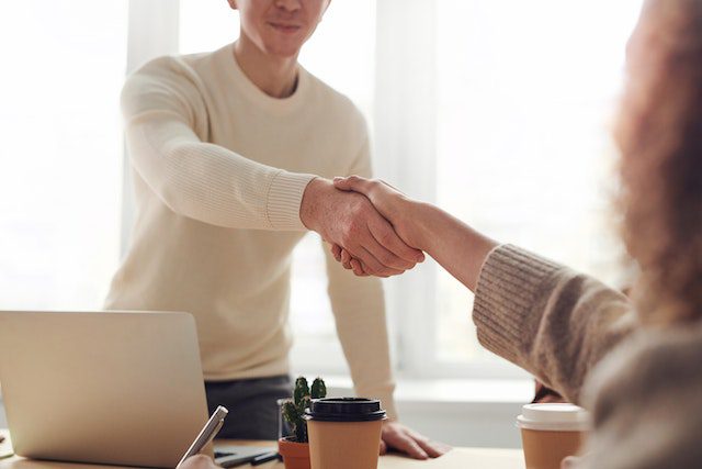 finding-a-dental-associate-position