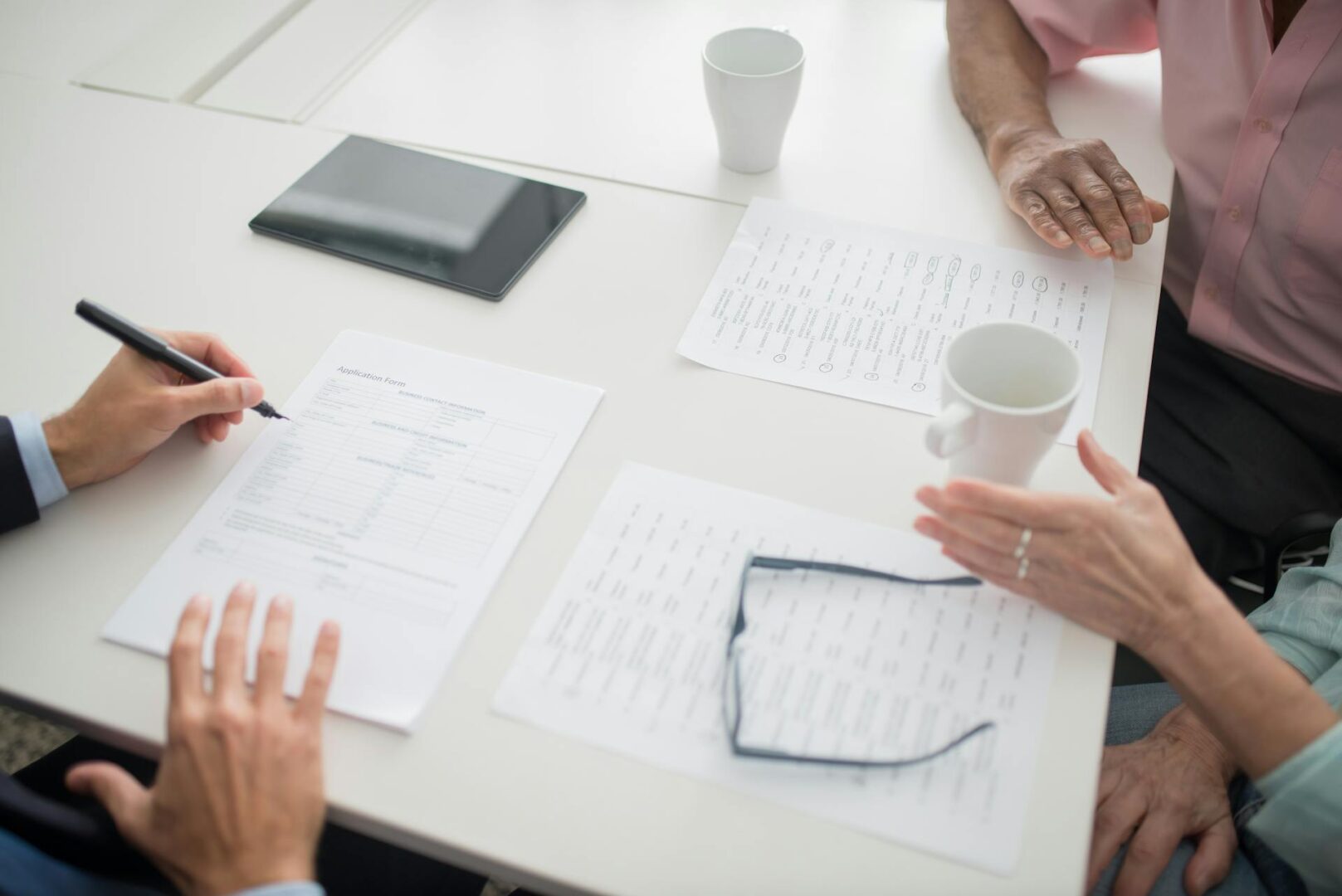 new-dental-office-owner-filling-out-insurance-credentialing-paperwork