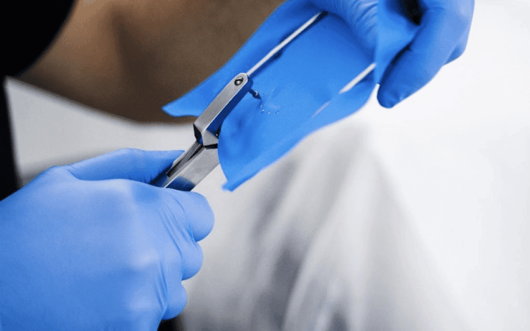Rubber Dam Isolation: Maximizing Bond Strength to Enamel